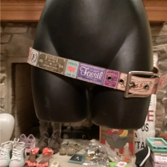 Fossil Logo Patchwork Unique Leather Belt SZ.S - Picture 9 of 16